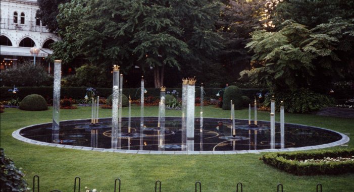Tivoli.jpg (72377 bytes)